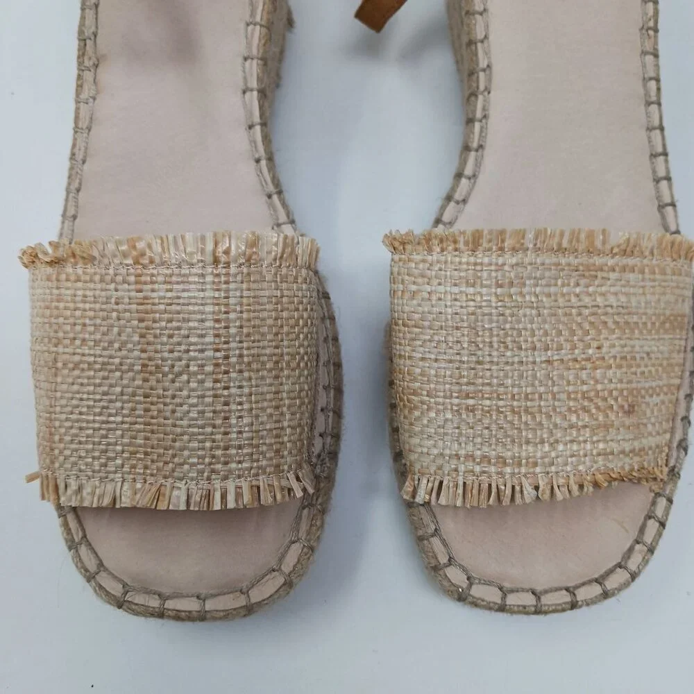 Chocolat Blu Isadora Espadrille Wedge Sandals 9.5 Cream Raffia